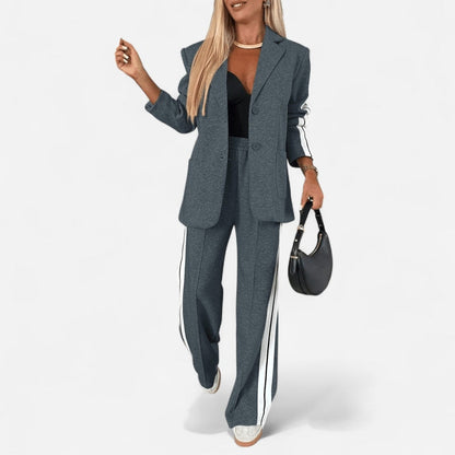 Ensemble blazer et pantalon à bandes