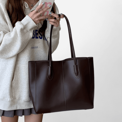 Sac fourre-tout en cuir porté épaule