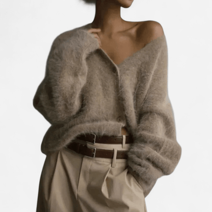 Chandail col en V en tricot duveteux