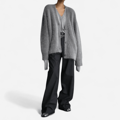 Chandail col en V en tricot duveteux