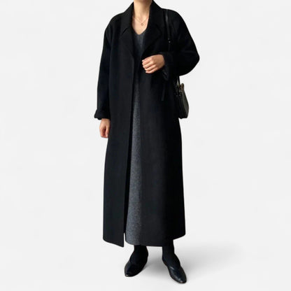 Manteau long en laine ceinturé